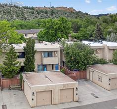 686 Echo Lane