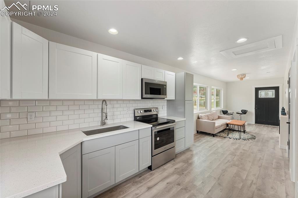 307 S 2nd Street