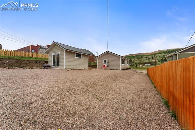 307 S 2nd Street