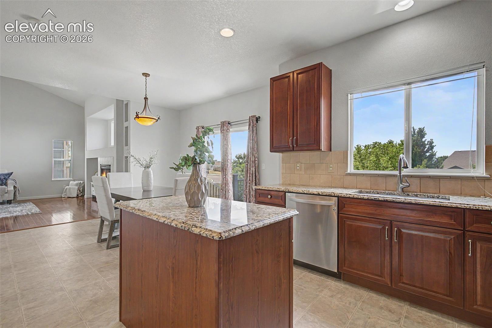 6952 Cobblecreek Drive