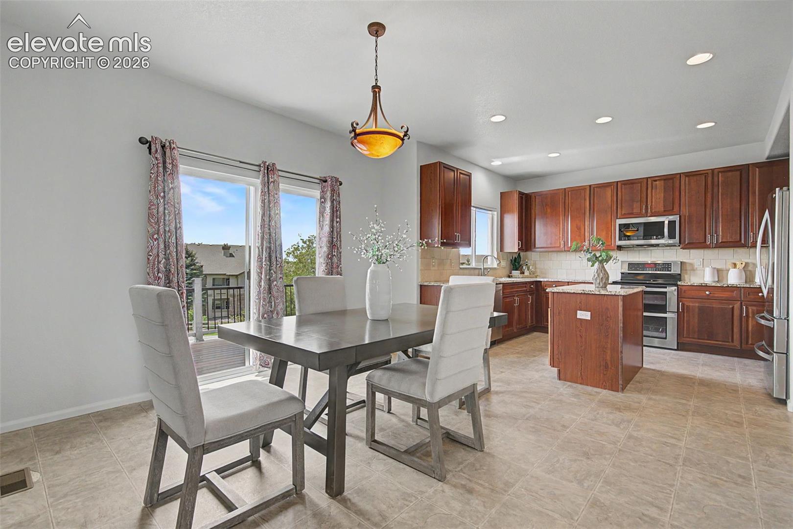 6952 Cobblecreek Drive