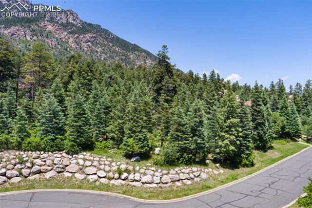 5070 Broadlake View
