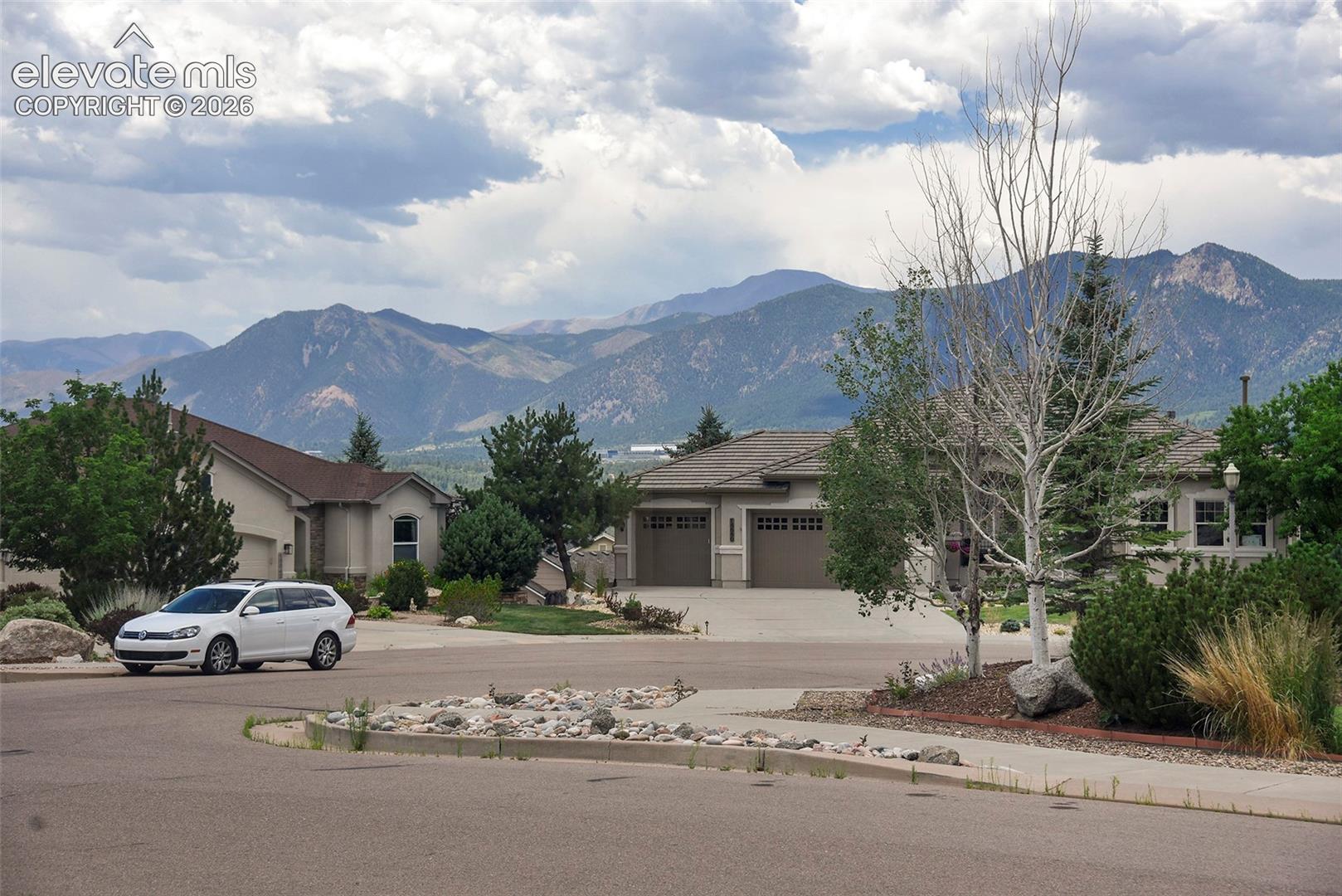 15859 Bridle Ridge Drive