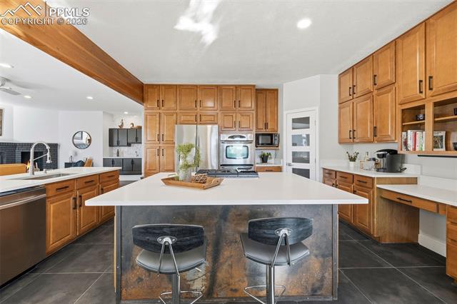 1915 Hunters Point Lane