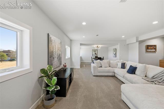 1915 Hunters Point Lane