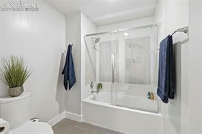 1915 Hunters Point Lane