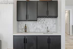 1915 Hunters Point Lane