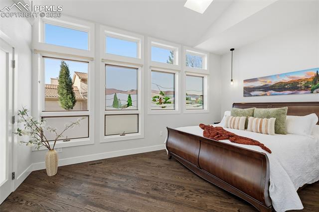 1915 Hunters Point Lane