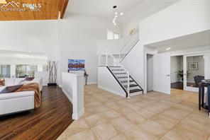 1915 Hunters Point Lane