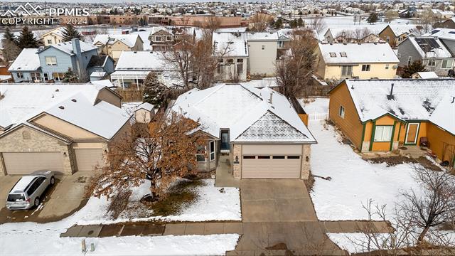 6942 Bonnie Brae Lane