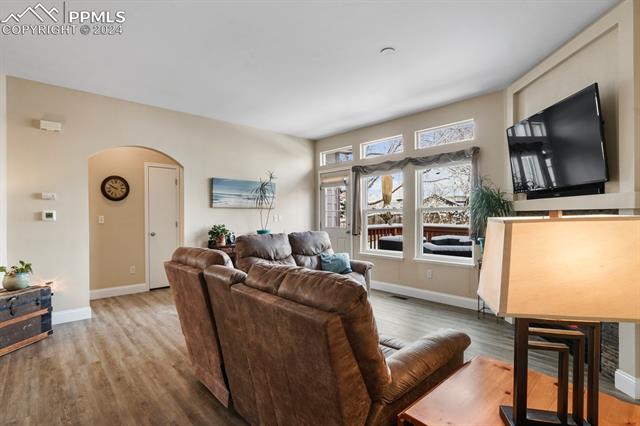 6942 Bonnie Brae Lane