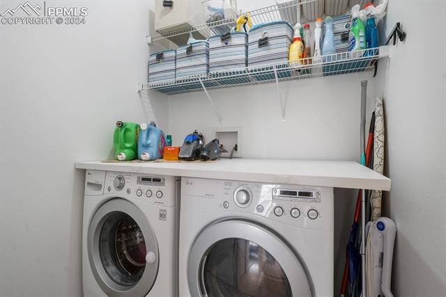 6942 Bonnie Brae Lane