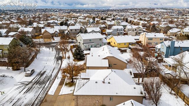 6942 Bonnie Brae Lane