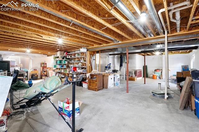 6942 Bonnie Brae Lane