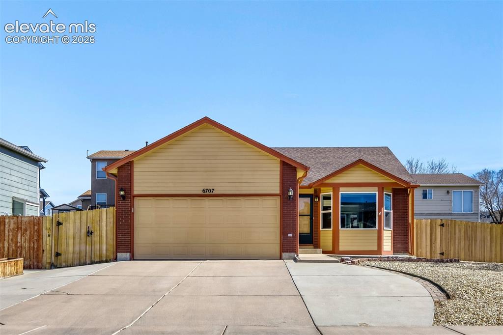 6707 Fountain Ridge Circle