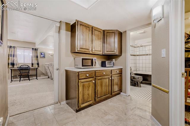 6707 Fountain Ridge Circle