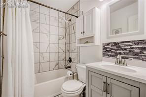 6707 Fountain Ridge Circle