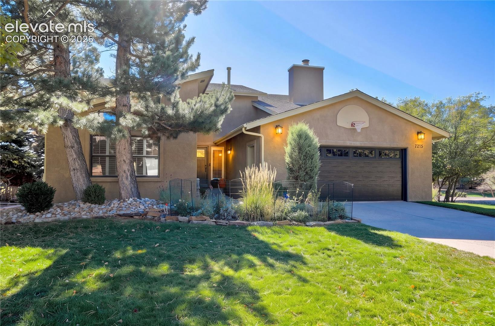 7215 Suntide Place