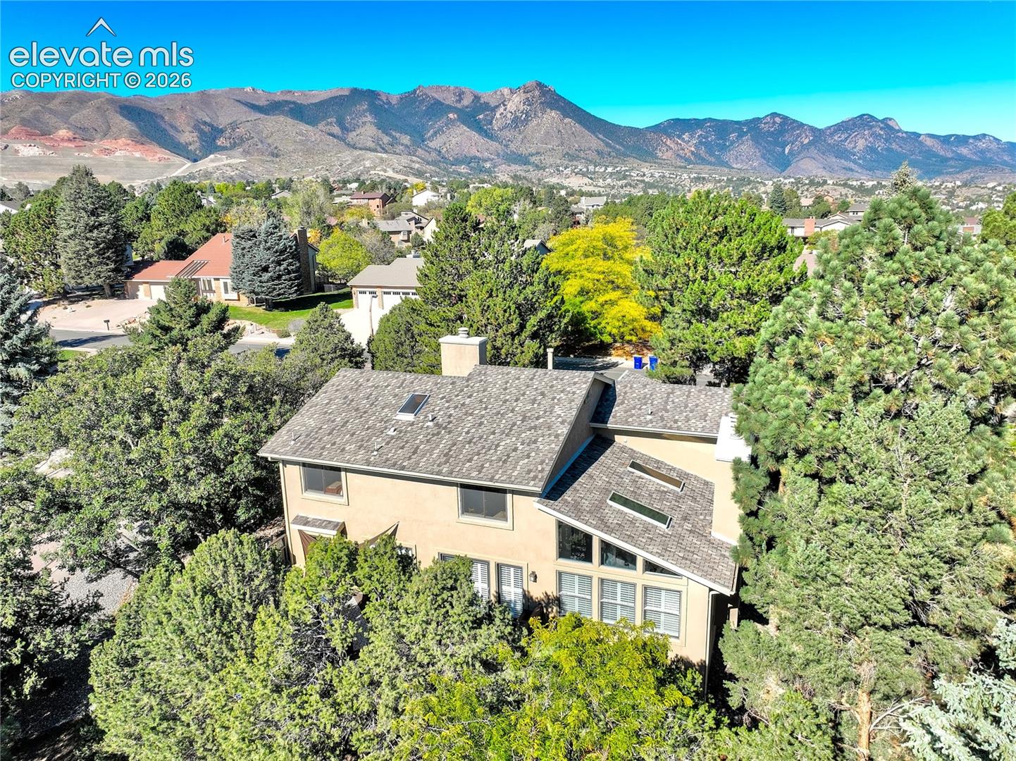 7215 Suntide Place