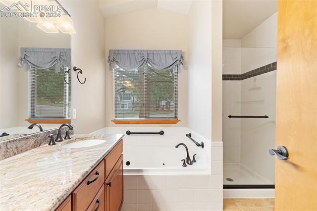 5429 Lions Gate Lane