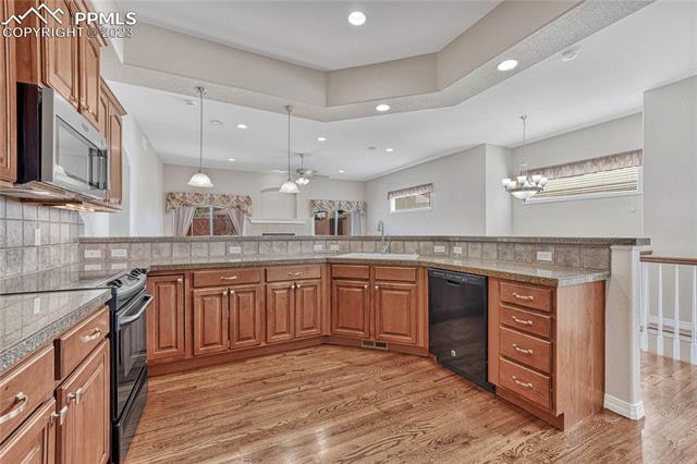 13682 PARADISE VILLAS Grove