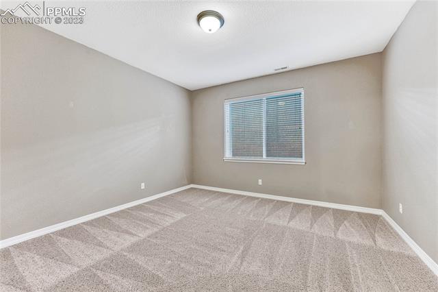 13682 PARADISE VILLAS Grove