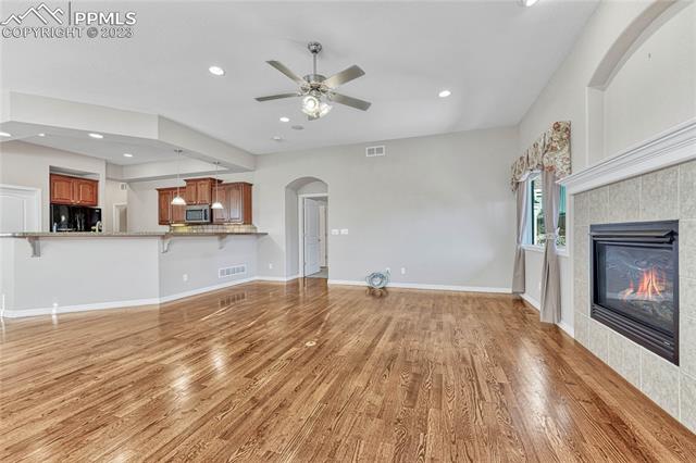13682 PARADISE VILLAS Grove
