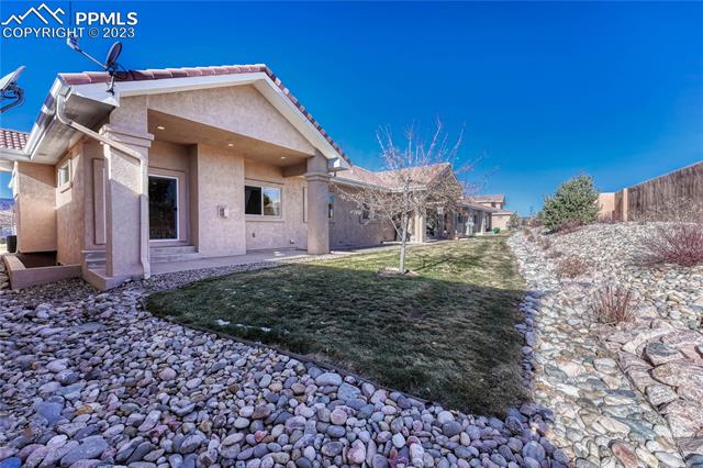 13682 PARADISE VILLAS Grove