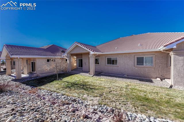 13682 PARADISE VILLAS Grove