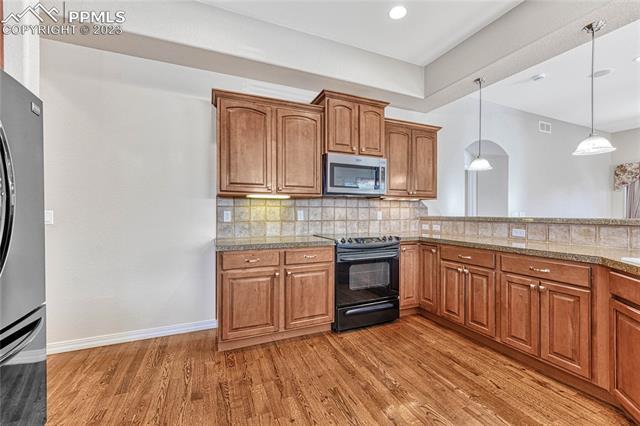 13682 PARADISE VILLAS Grove