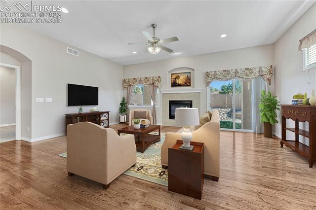 13682 PARADISE VILLAS Grove