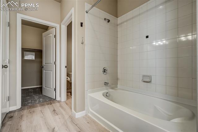 5253 Prominence Point