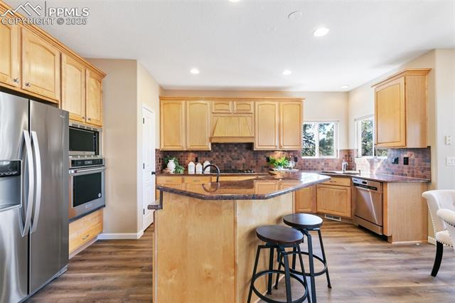 5550 Loyola Drive