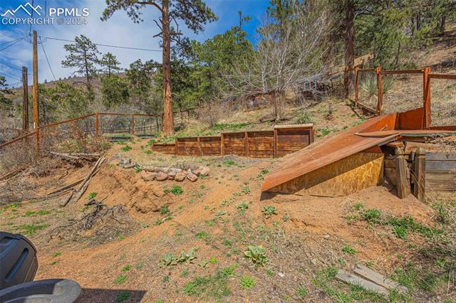 8228 W Highway 24