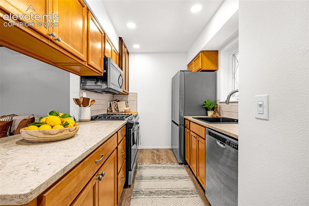 3676 Queen Anne Way