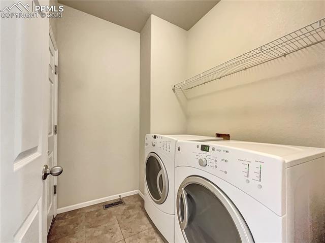 6974 Red Cardinal Loop