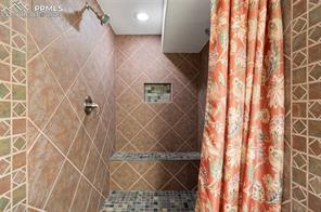 4895 Turning Leaf Way
