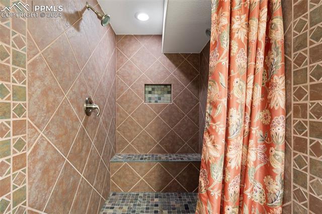 4895 Turning Leaf Way