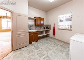 7625 Clovis Way