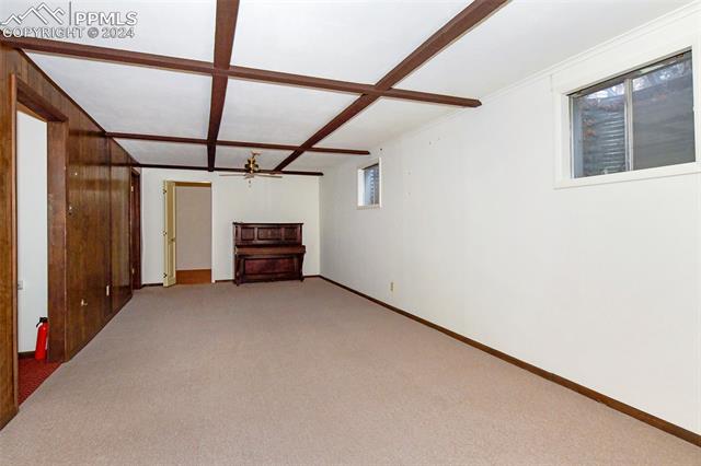 1560 Robidoux Circle