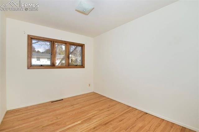 1560 Robidoux Circle