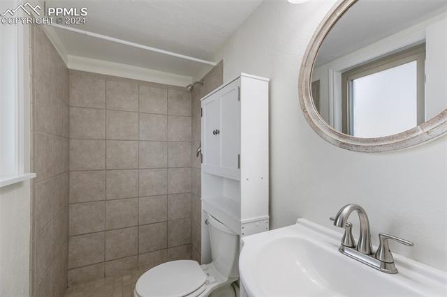 5439 Saddle Horn Avenue