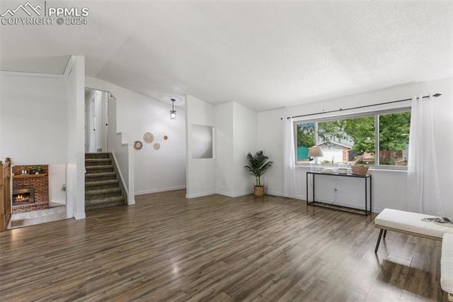 5439 Saddle Horn Avenue