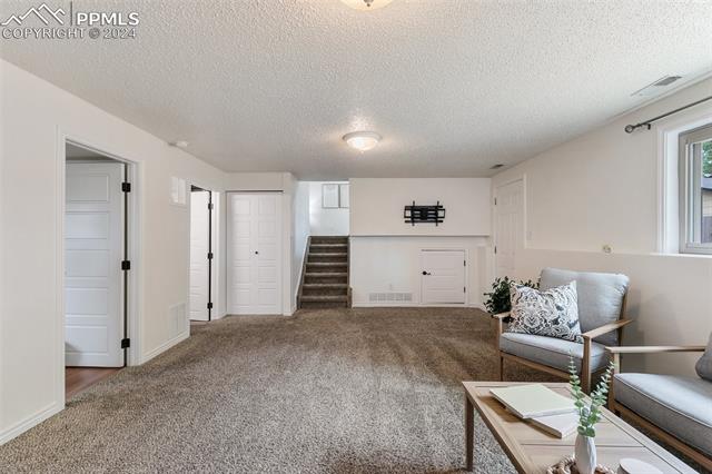 5439 Saddle Horn Avenue