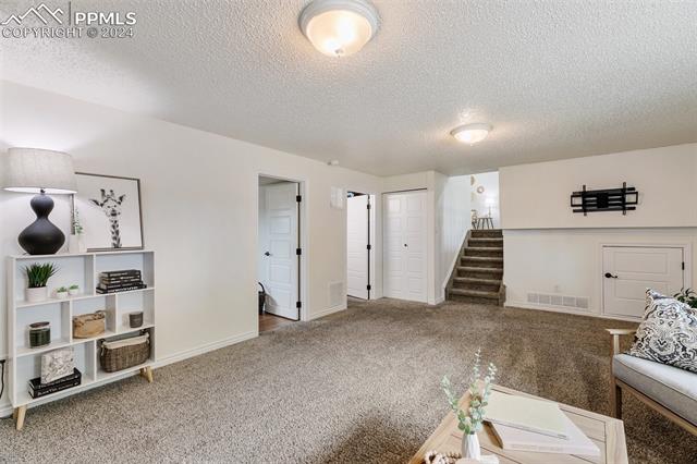 5439 Saddle Horn Avenue