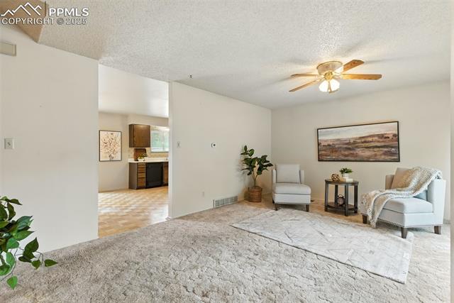 6550 Turret Drive