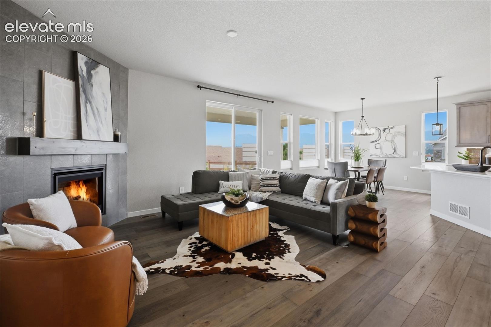 1091 Parkline Lane