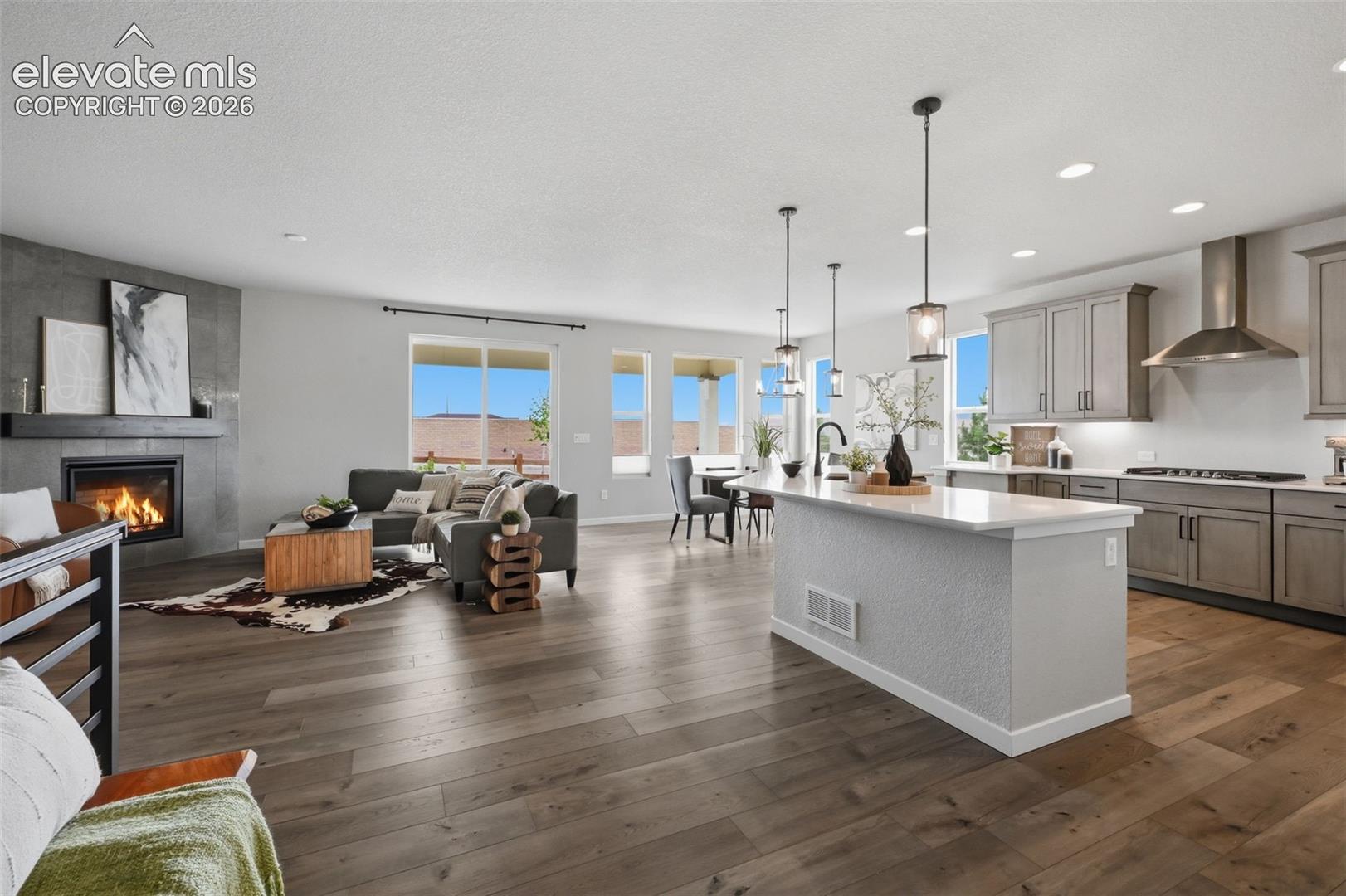 1091 Parkline Lane