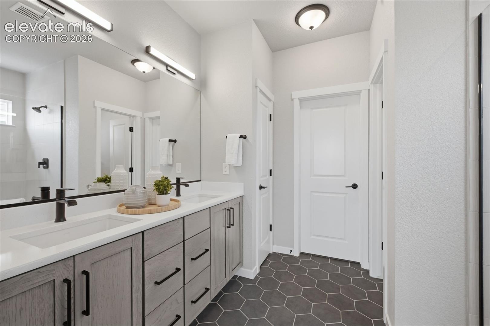 1091 Parkline Lane