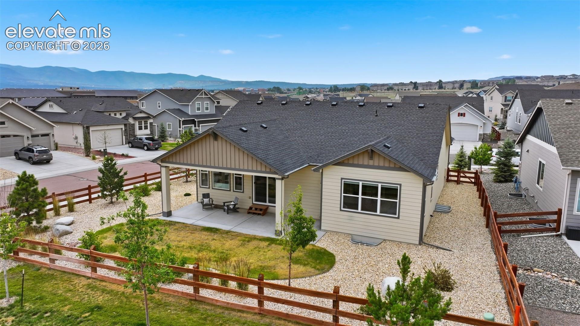 1091 Parkline Lane